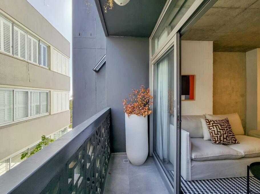 Stylish Studio With Pool Access Cape Town Exterior photo